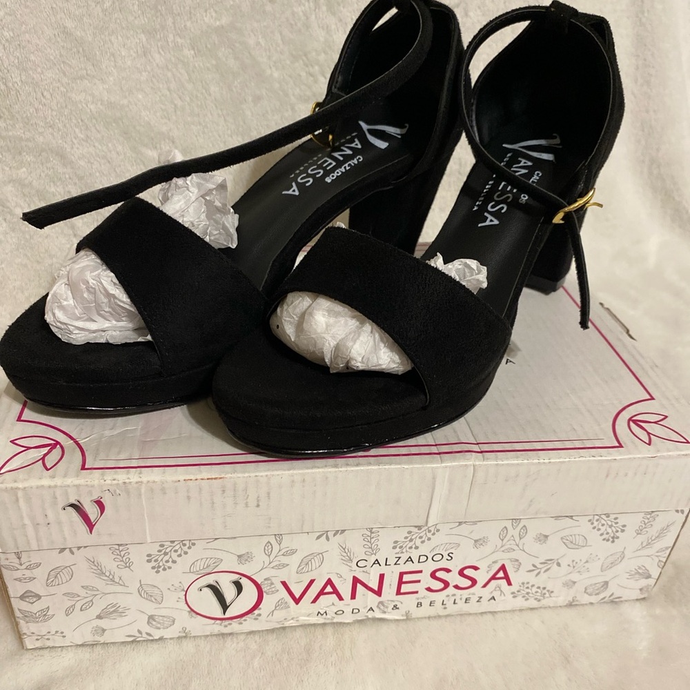 Vanessa Black Women's Block Heel Sandals